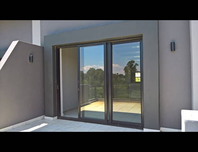 131M² STORAGE UNIT FOR SALE IN MOREHILL